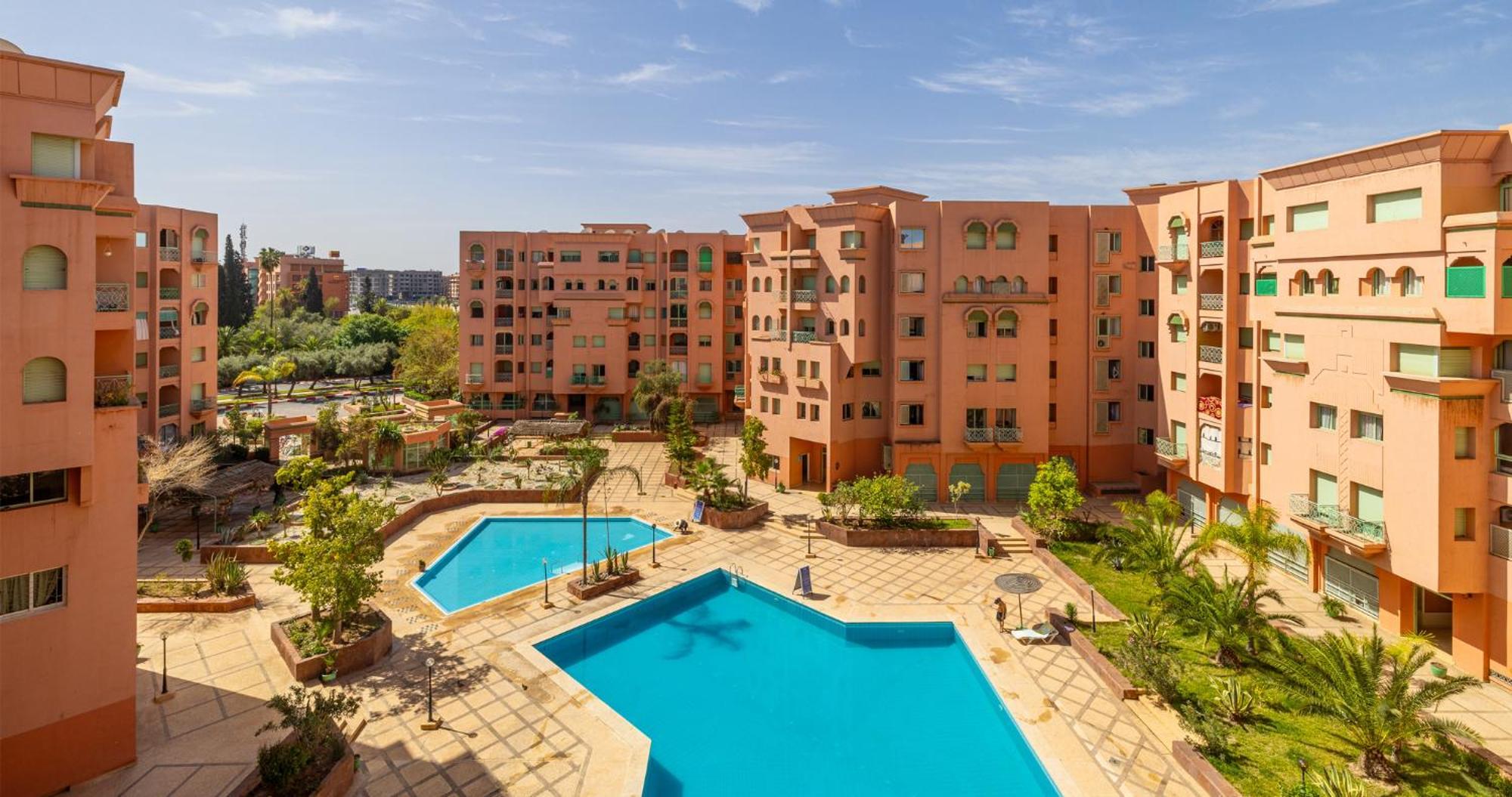 Charming 2-bed Oasis Pool View Appartamento