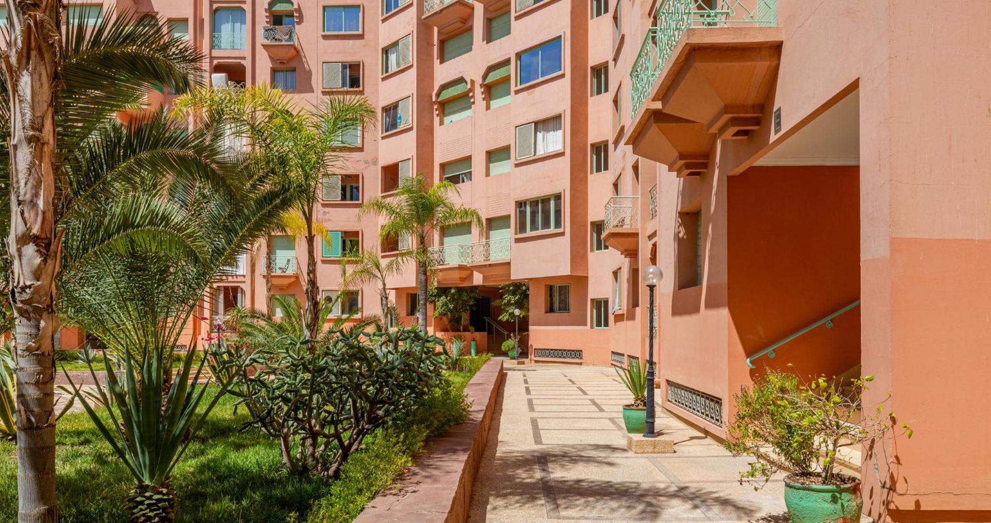 Appartamento Charming 2-bed Oasis Pool View *